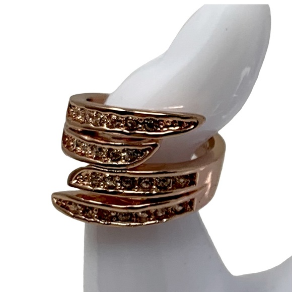 Rose Gold 18 Karat Gold Filled Cubic Zirconia Fashion Ring Size 5 In Gift Box - Picture 6 of 8